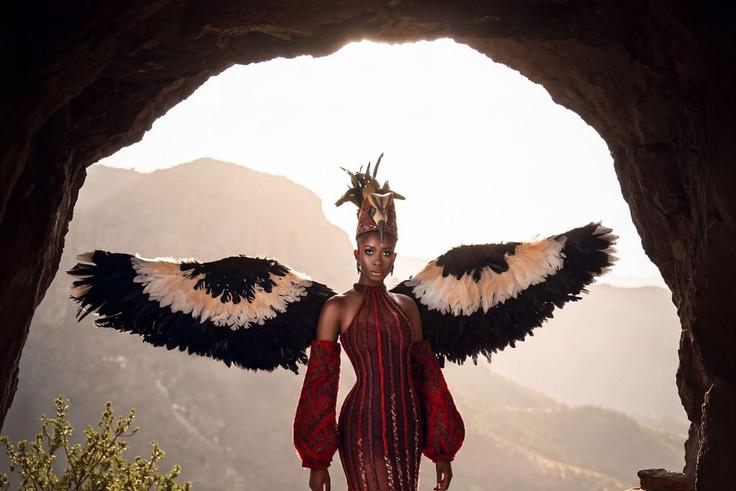 Fatima Koné à Miss World 2026 : l'histoire derrière son costume national inspiré du calao
