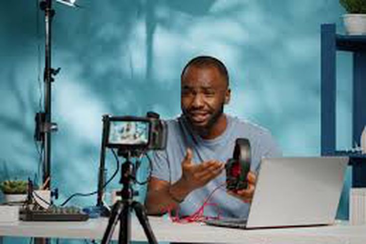 Les jeunes créateurs de contenu : passion ou vrai métier ?