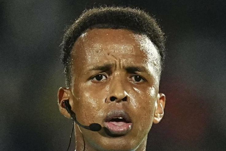 Coupe du Monde 2026 : Coup dur pour le meilleur arbitre africain Omar Abdulkadir Artan, refoulé aux États-Unis