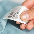 Comprendre les symboles sur les étiquettes de vos vêtements : guide complet
