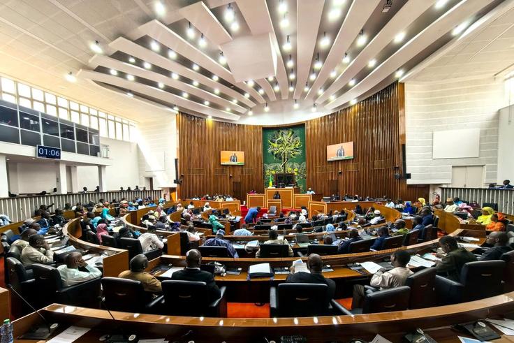 Sénégal : le Parlement adopte une réforme qui redistribue les pouvoirs entre présidence, Primature et Assemblée