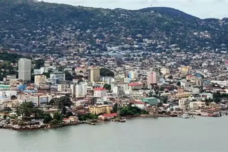 L’AFRIQUE DE L’OUEST PASSE DES DÉCLARATIONS AUX TRANSACTIONS : FREETOWN ACCUEILLERA LE PREMIER SOMMET DE L’INTÉGRATION ET DE L’INVESTISSEMENT EN AFRIQUE DE L’OUEST