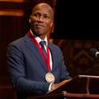 Didier Drogba à Harvard : la légende ivoirienne reçoit la plus haute distinction de l’université en études africaines
