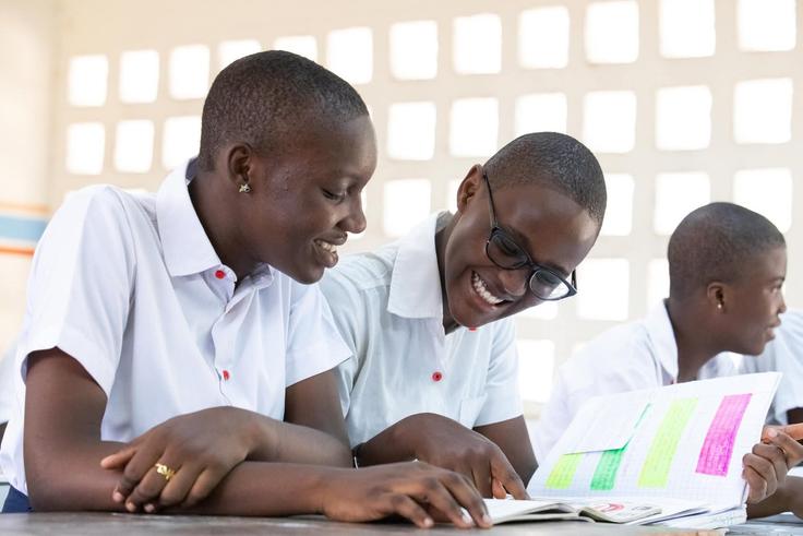 En Côte d’Ivoire, une pétition réclame la fin de l’obligation de couper les cheveux naturels à l’école