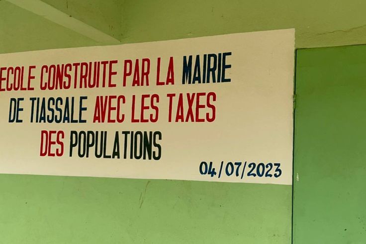 Tiassalé : Le député-maire Tiemoko Assalé construit 3 écoles avec l'argent du contribuable