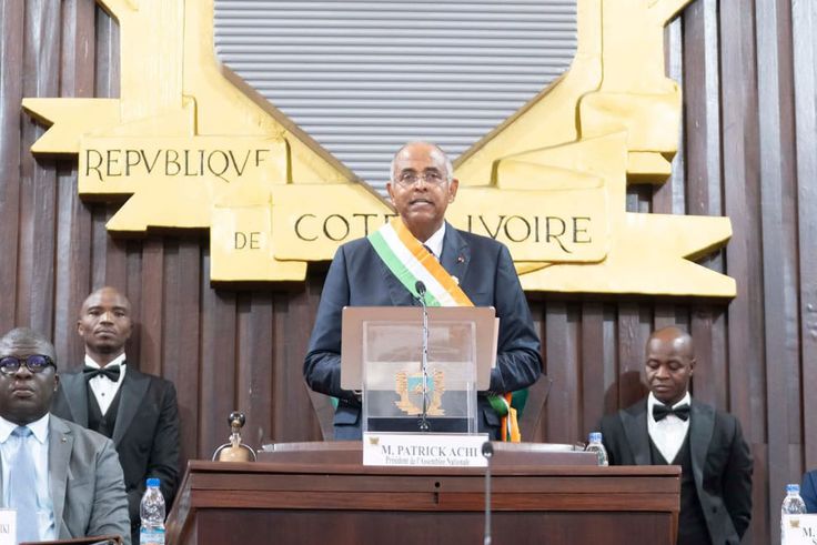 Patrick Achi, nouveau Président de l’Assemblée nationale, ouvre la première session parlementaire 2026