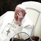 Le Pape François toujours hospitalisé pour une pneumonie affectant ses deux poumons