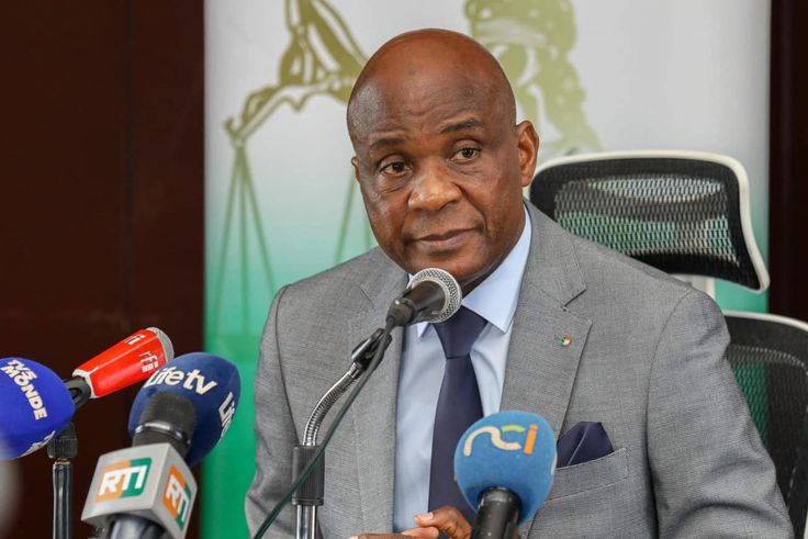 Réseaux sociaux : le procureur de la République met en garde influenceurs et responsables de pages