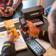 Côte d'Ivoire : le mobile money ne sera plus gratuit, 100 FCFA systématiques par transaction