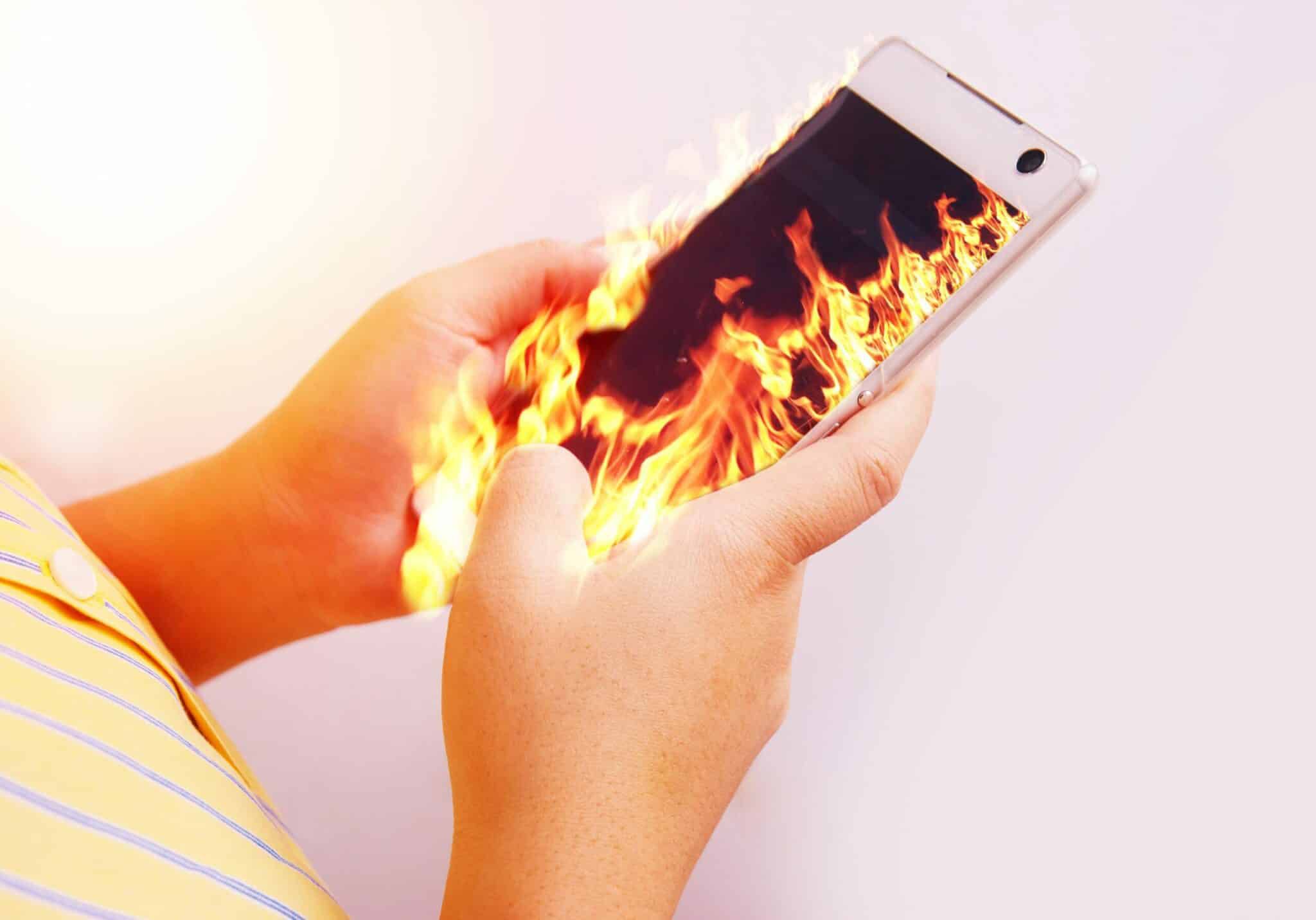 10 ways to stop your phone from overheating