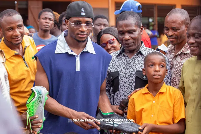 Kudus donates books, sports kits to Nima Basic 1, urges students to prioritize education