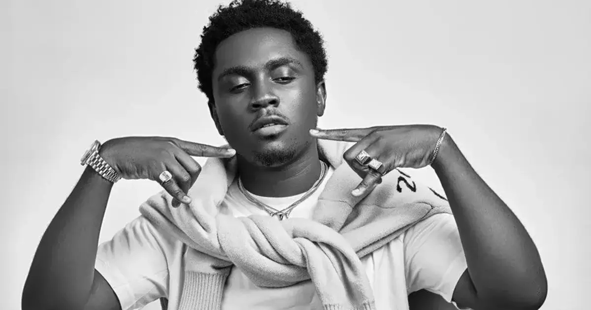Apple Music Top 20 Ghana (October 12): Kweku Smoke maintains No. 1 spot ...