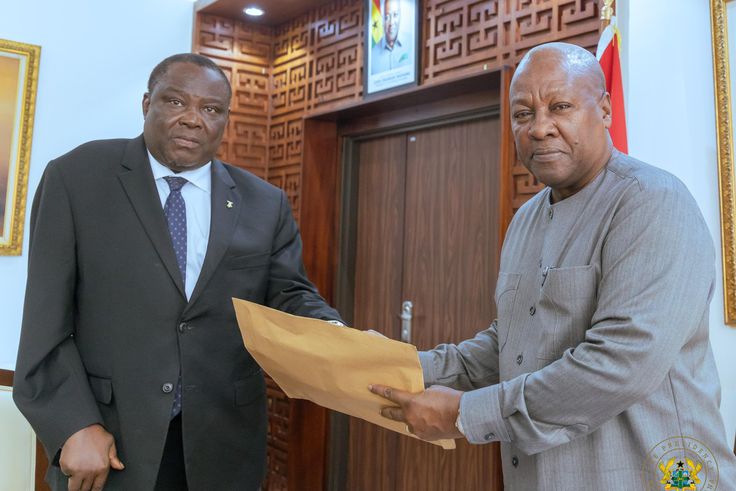 Chief Justice removal probe committee submits first report to President Mahama