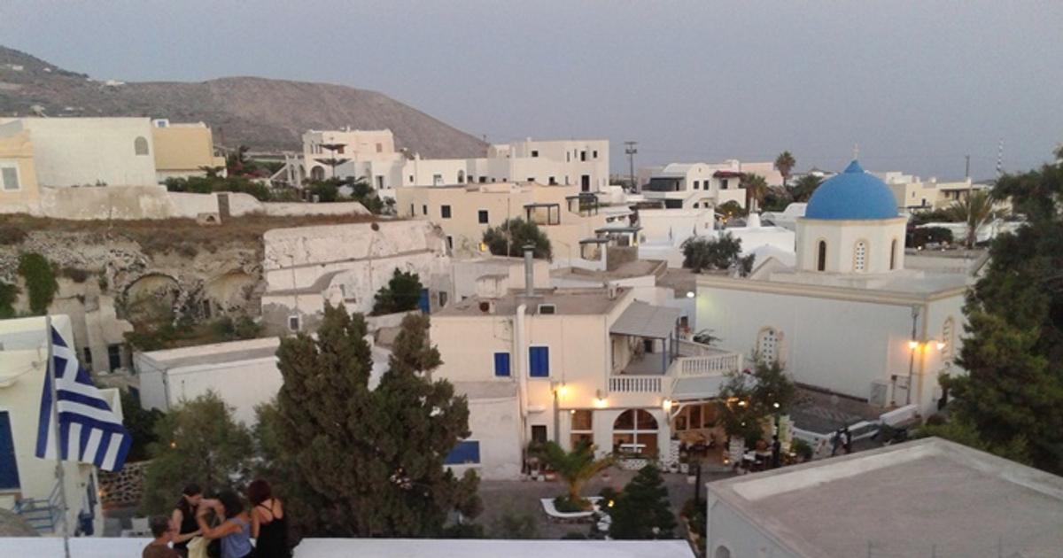 Santorini schools to shut down due to high earth tremors