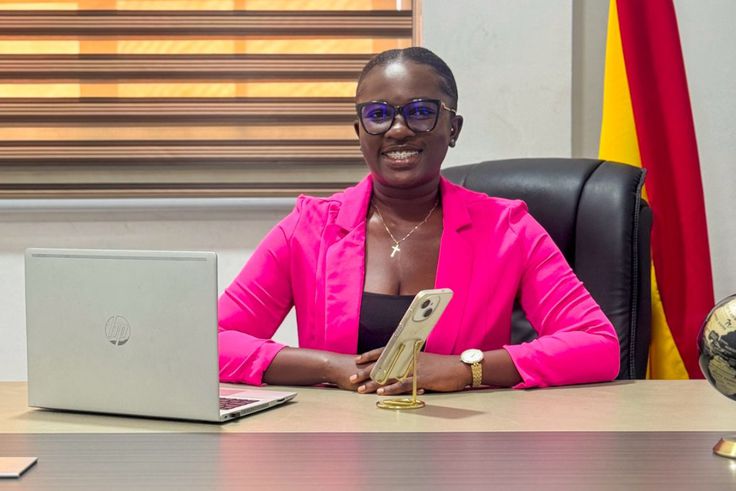 Rejected by 500+ UK companies, woman in her 20s becomes General Manager in Ghana