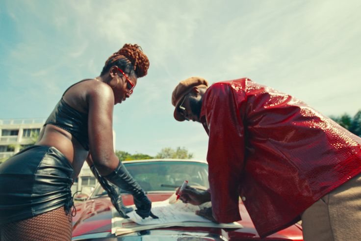 Young Rob heats up Accra in ‘Cali Girl’ music video