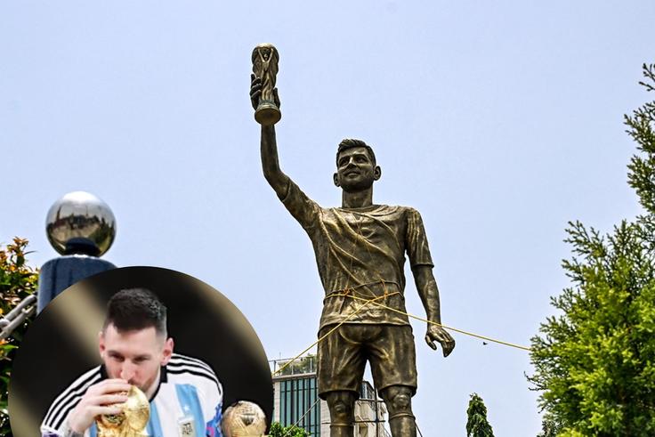 70-foot 'world's tallest footballer statue' of Lionel Messi pulled down (video)