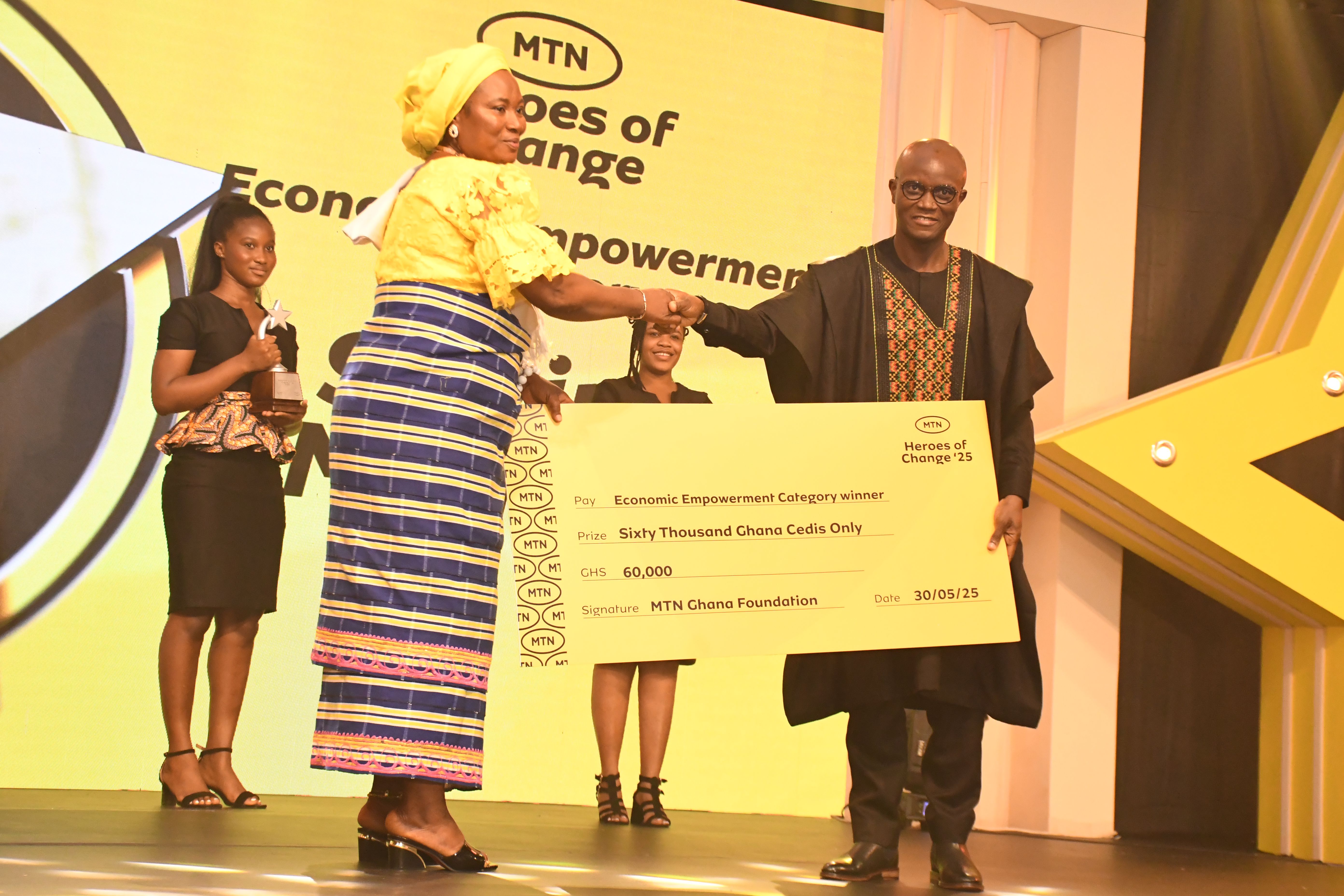 Sakina Mumuni Wins MTN Hero of Change for Economic Empowerment