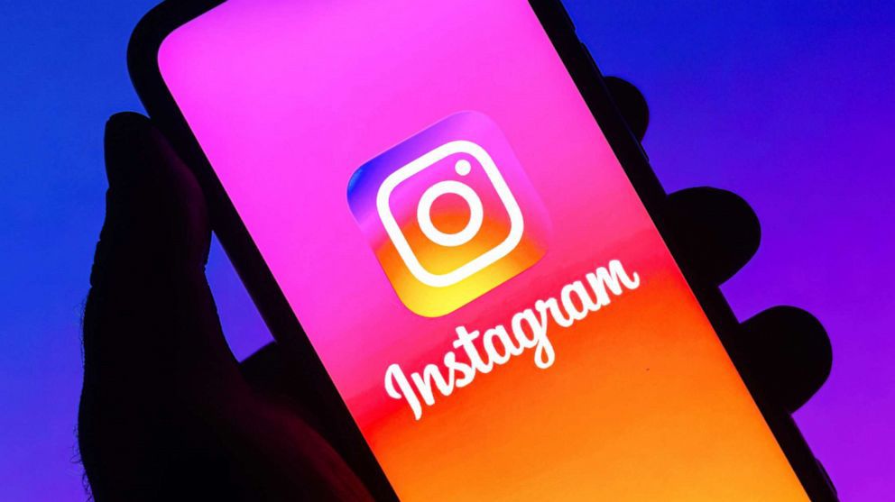 Wife sues husband for making her do house chores instead of spending time on Instagram