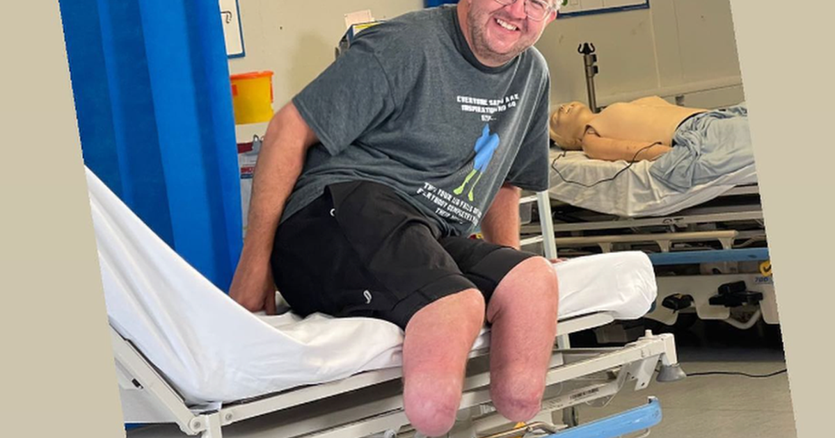 Doctor jailed for 2 years after amputating his own legs to claim ...