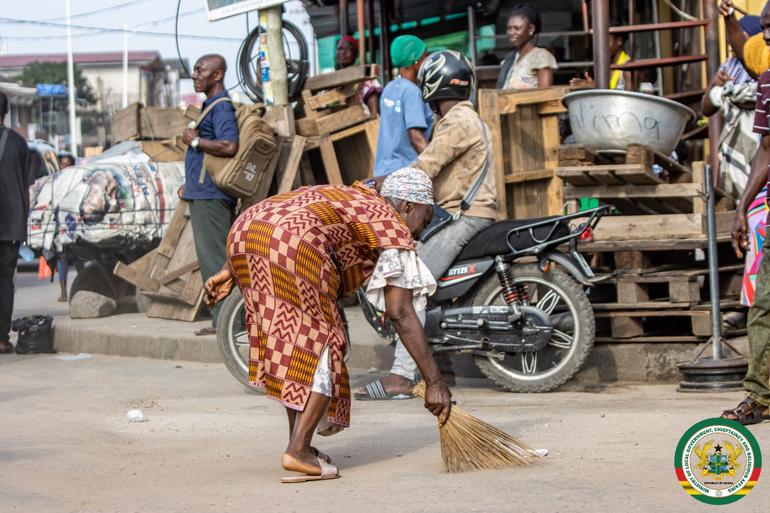 Government declares 2-day national clean-up exercise in 7 regions after deadly floods