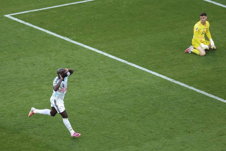Belgium dismantle co-host nation USA to reach World Cup quarter-finals
