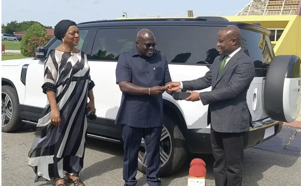 Kwakye Ofosu finally discloses sources behind Pres. Mahama’s 2 car gifts