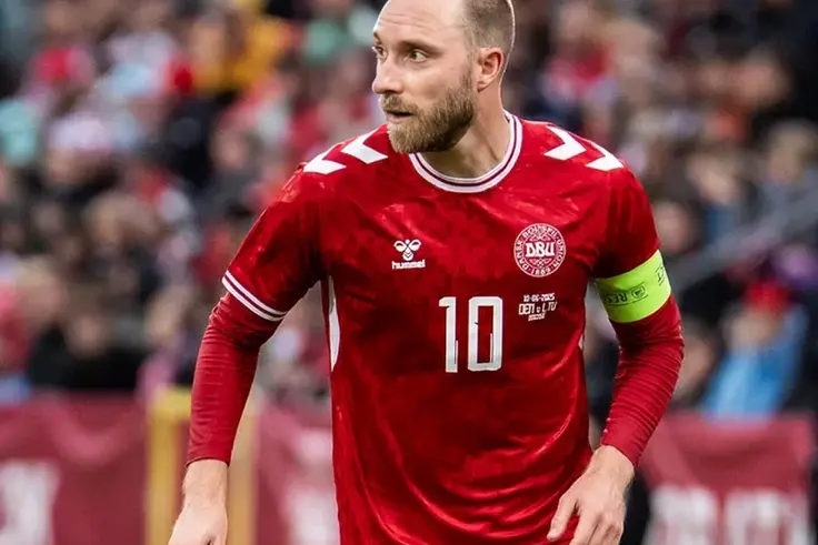 Christian Eriksen collapses again as Denmark vs Ukraine friendly abandoned [Video]