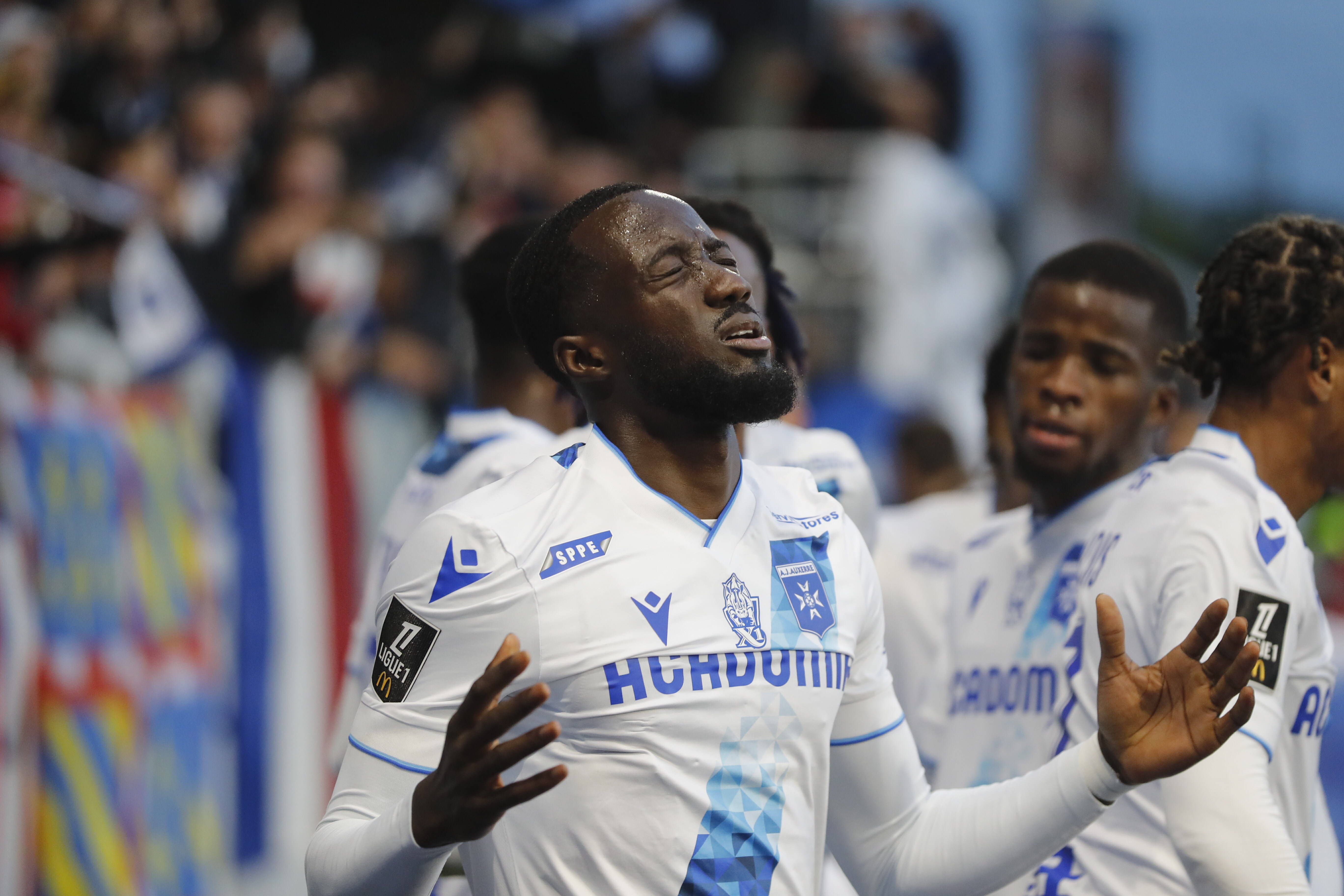 Ghana\'s Elisha Owusu shares how a surprise French footballer helped him