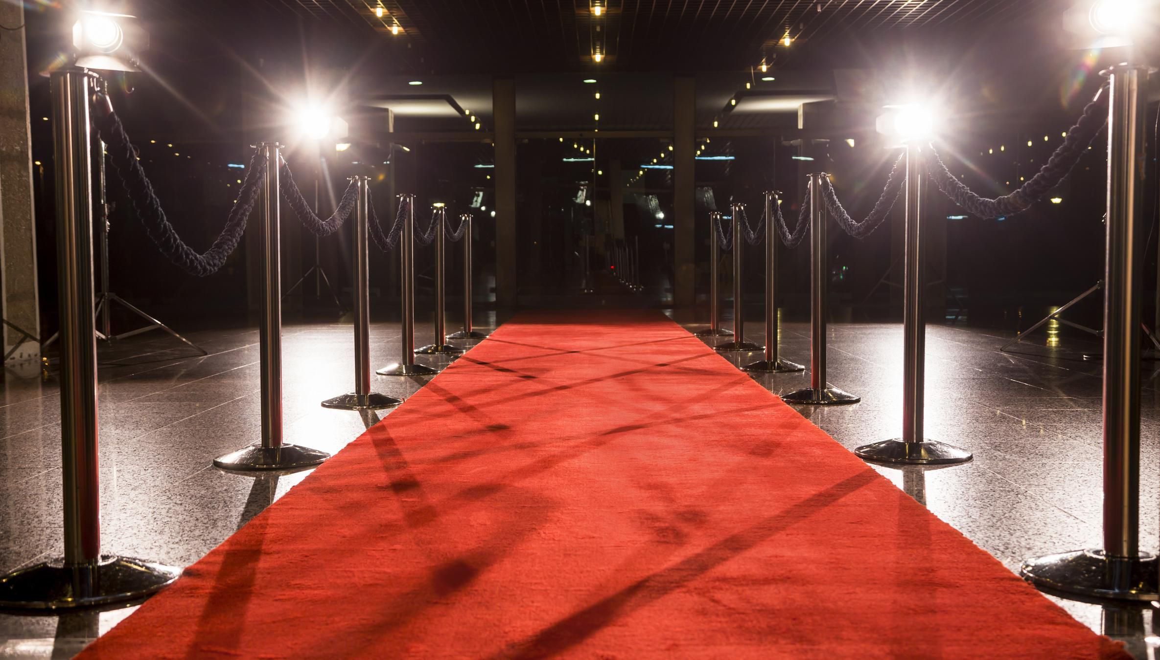 7 things you should never bring to a red carpet event