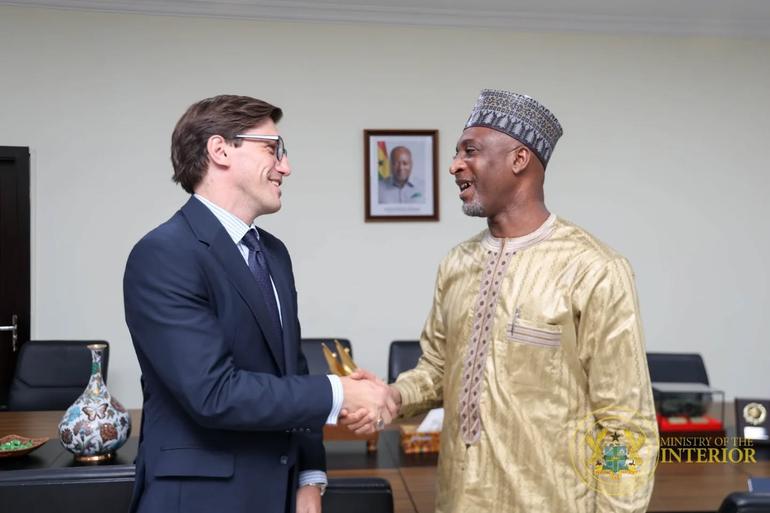Following a visit to border communities in Ghana’s Northern Region, Ambassador Frederik Landshöft paid a courtesy call on Interior Minister Muntaka Mohammed-Mubarak. Image via facebook.com/GermanEmbassyAccra
