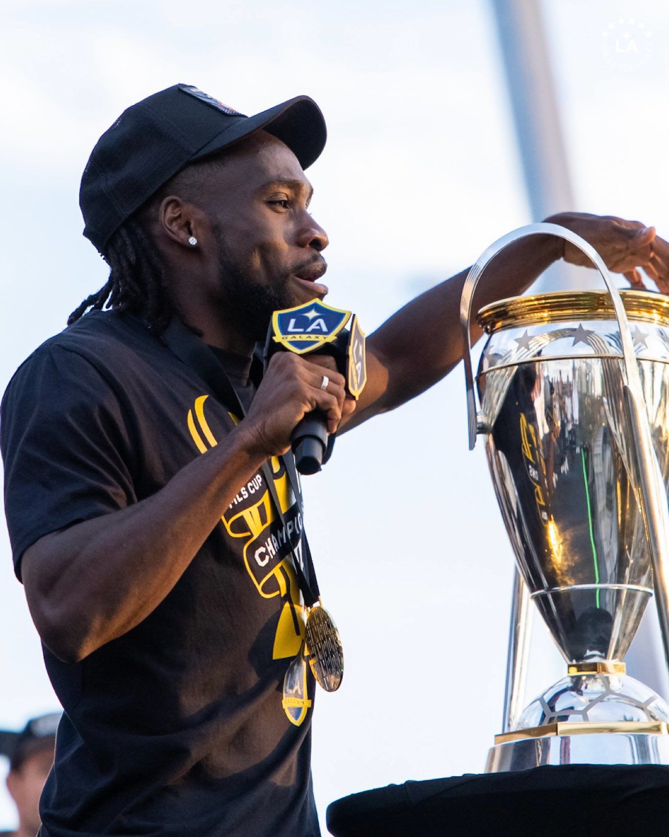 Video: Black Stars player Joseph Paintsil performs latest song to celebrate LA Galaxy MLS Cup triumph