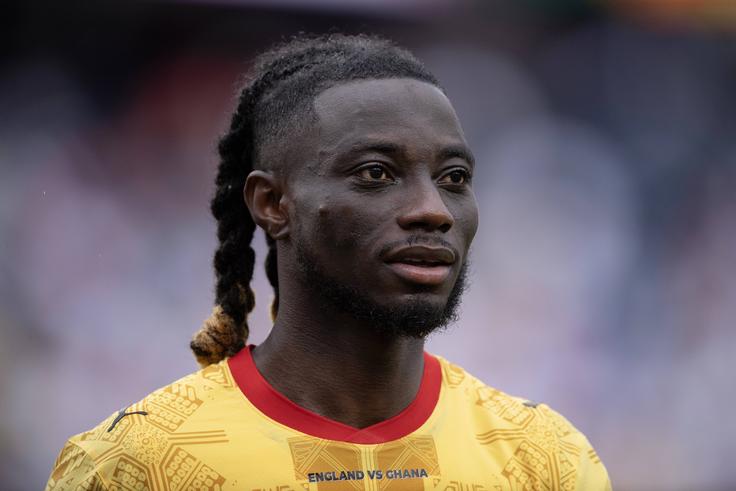Gideon Mensah jets off to Germany to complete FC Köln transfer