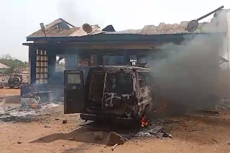 Ejura: Angry youth invade police station, free suspects, and set building ablaze
