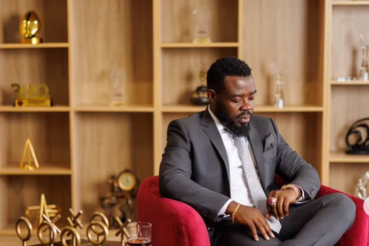 Bills Credit loyal client blasts founder for snubbing customers at star-studded bash