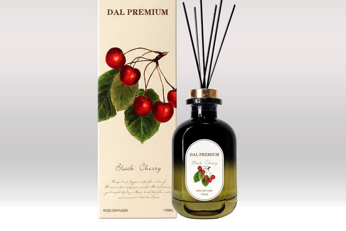 The Scent of Heritage: Celebrating Ghana Month with the Dal Diffuser Collection 