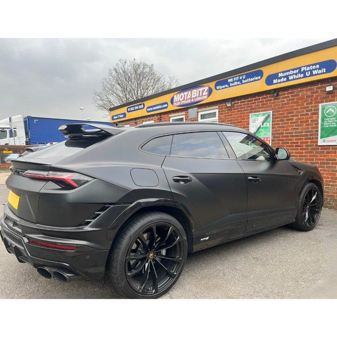 Semenyo's lavish Lamborghini Urus S