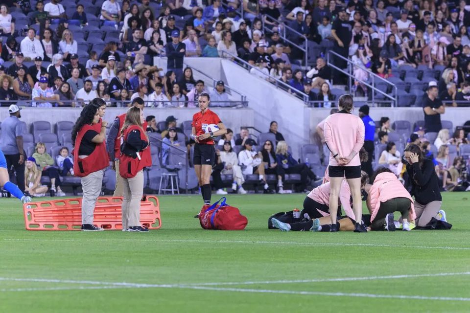 Female footballer undergoes emergency heart surgery after scary collapse on pitch