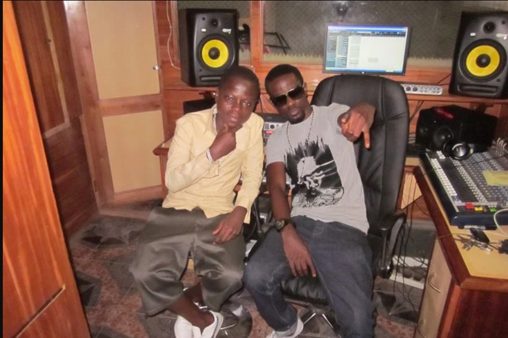 Awal kneels on Live Radio to apologise to Sarkodie, seeks to rekindle lost bond