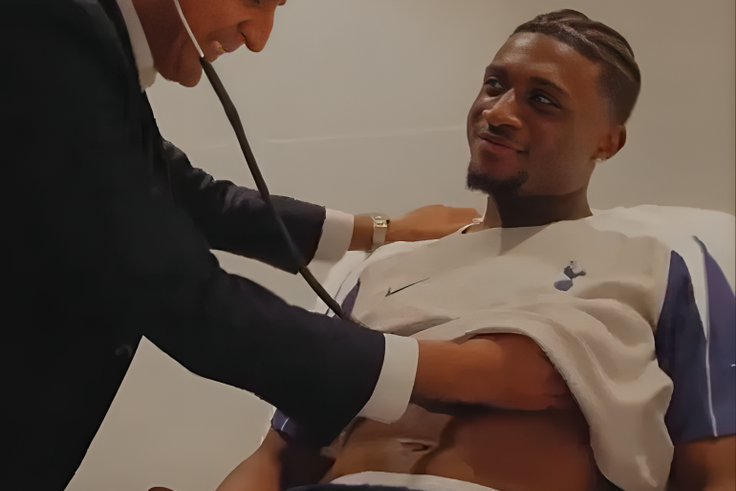 Kudus is a fanfooler - Ghanaians react to his fun exchange with Tottenham doctor