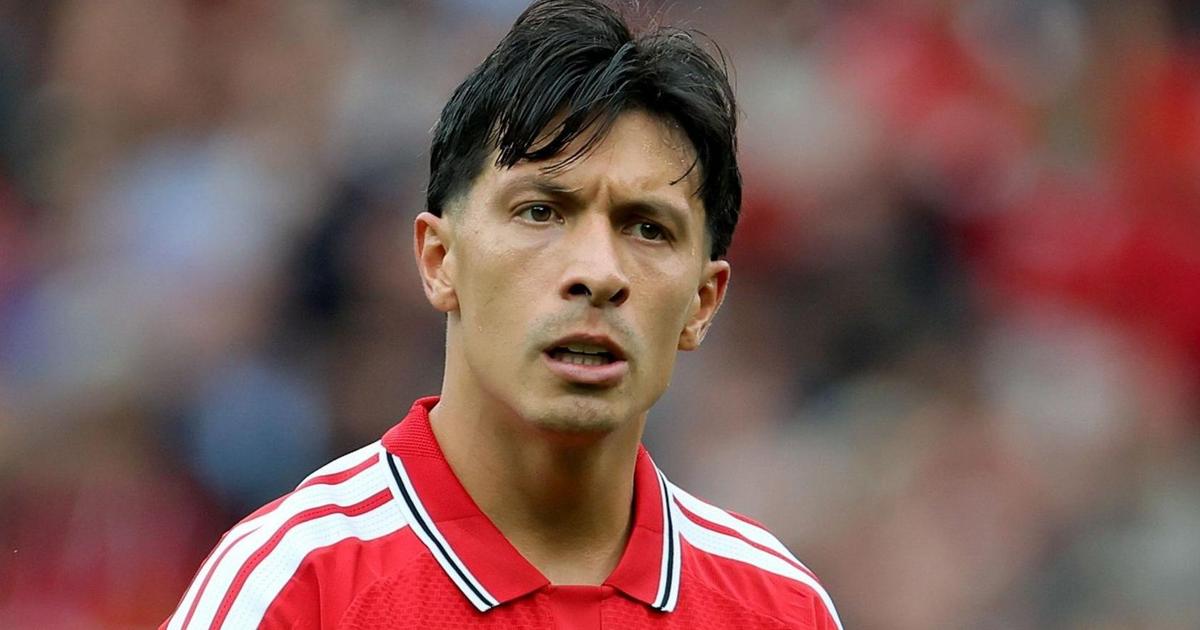 Lisandro Martinez apologises and is fined by Man Utd after blasting club chiefs
