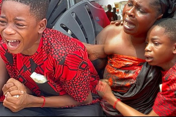 [Video] Pooley's wife and children breakdown in tears at his one-week observation