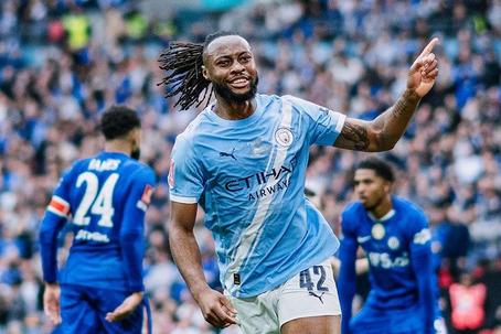 Antoine Semenyo celebrating after scoring the only and decicive goal in the FA Cup final