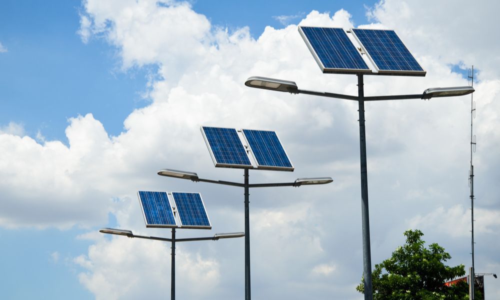 Energy ministry to install 23,500 solar streetlights to ease pressure on national grid