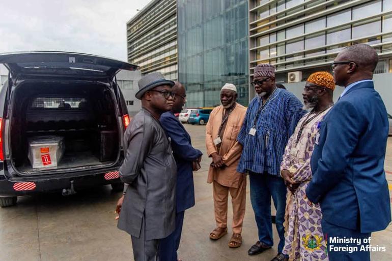 Family of late Bashiru Isak, Ghanaian killed in South Africa, and officials of the Ministry of Foreign Affairs