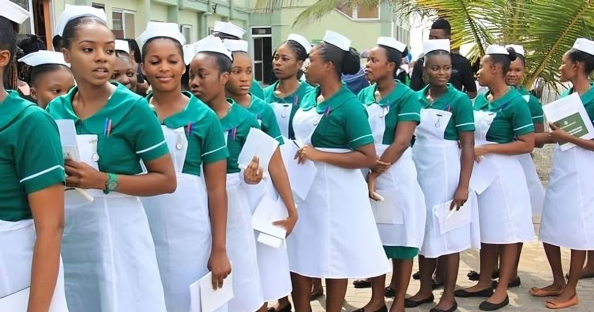 Mahama orders health minister to reopen recruitment portal for 16,000 ...