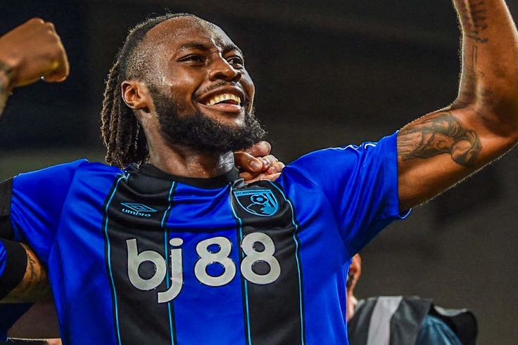 Football greats support Ghana’s Antoine Semenyo after racist attack