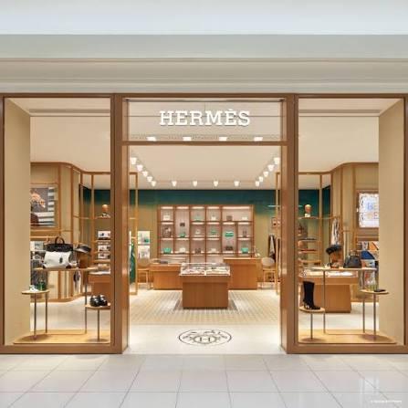 Hermès is delighted to announce the reopening of its renovated and expanded store in the heart of the city of Sapporo in Japan. #HermesSapporo https://t.co/GpjYoHvxpV