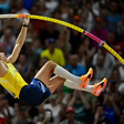 Why Armand Duplantis breaks pole vault world record by only 1cm each time