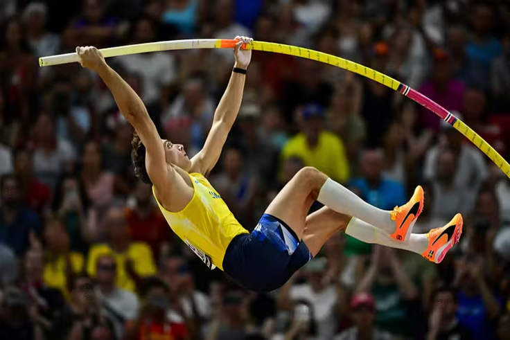 Why Armand Duplantis breaks pole vault world record by only 1cm each time